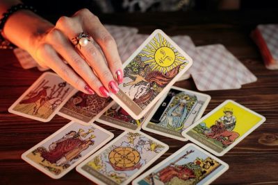 2023 11 5 638348204686002719 cach xem tarot 1 - Tarot Gifts
